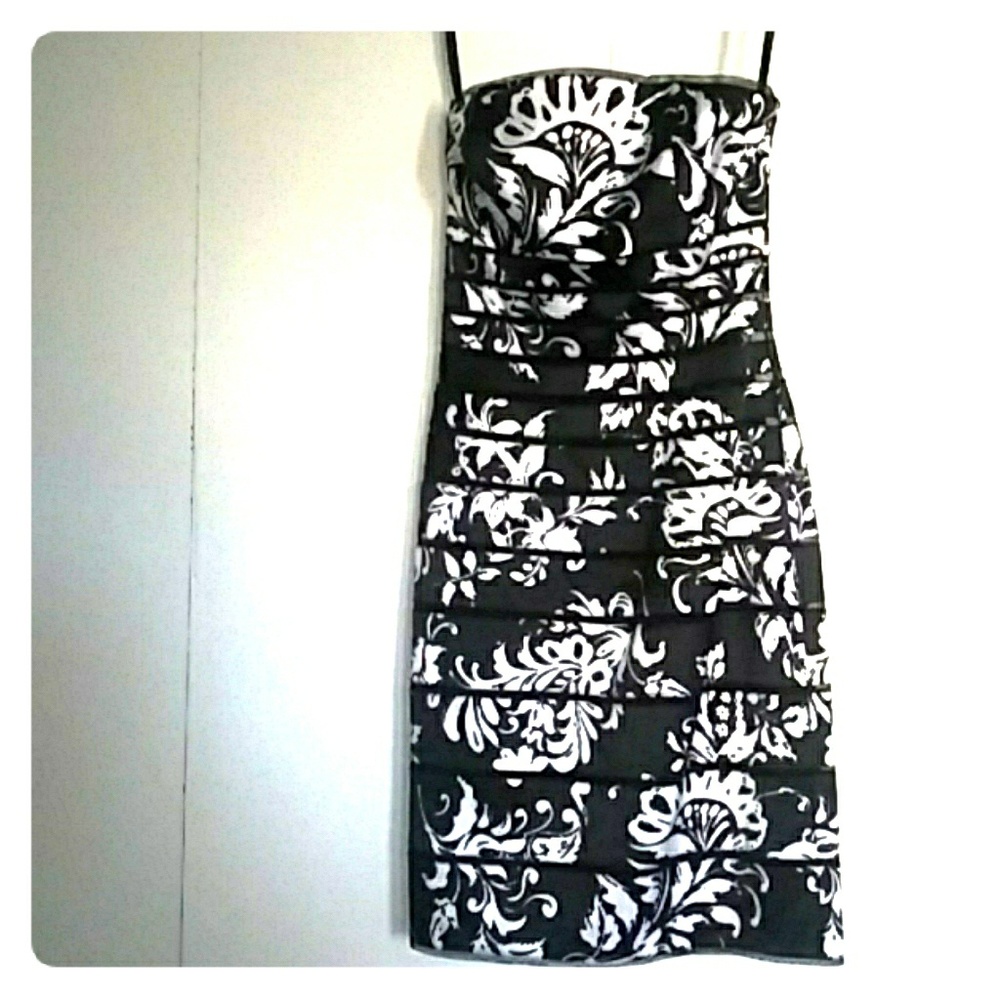 Strapless dress